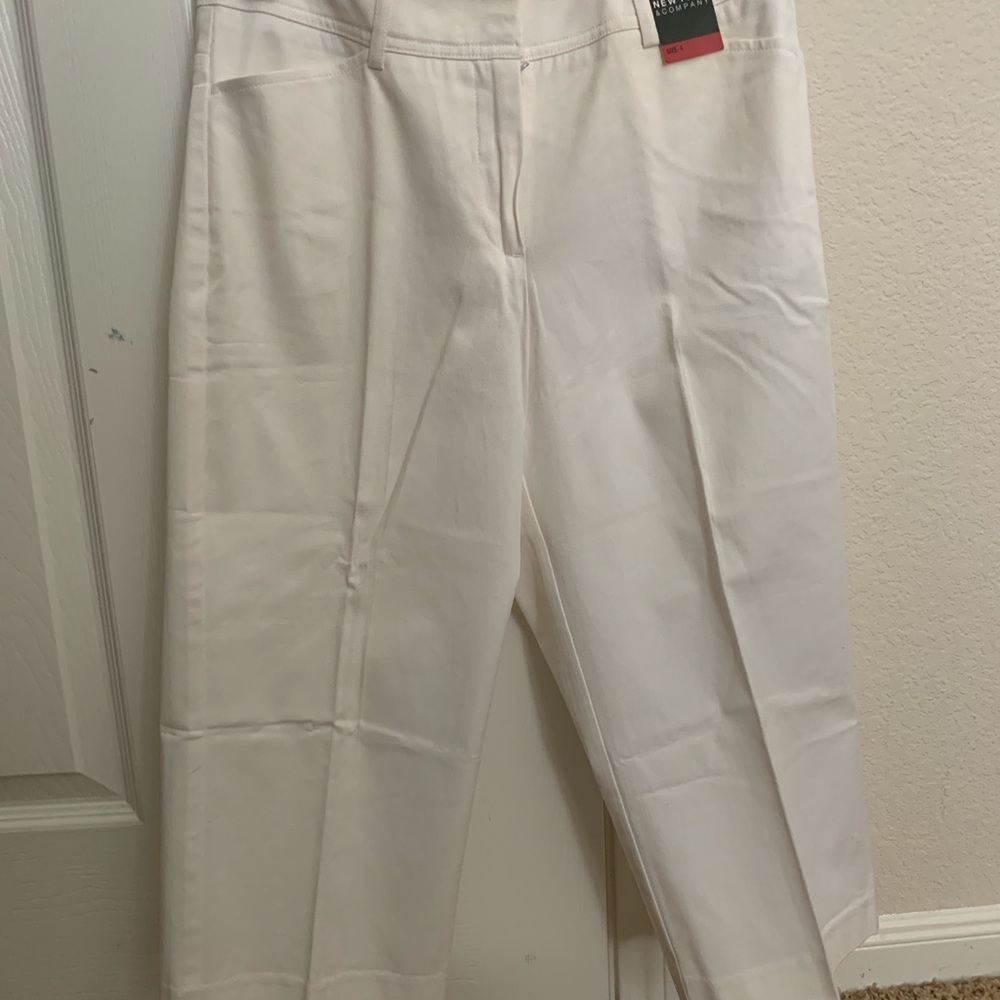 NY&Co White Capri Pants